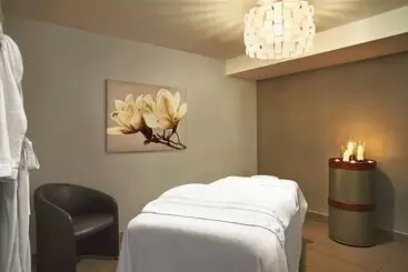 Aloft Hotel Calgary University