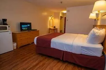 Otel Canadas Best Value Inn River View