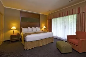 Hotel Coast Tsawwassen Inn