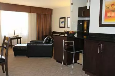 ホテル Place Louis Riel Suite