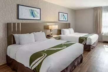 Otel Quality Inn Airport West