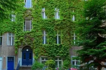 هتل Pension Cortina