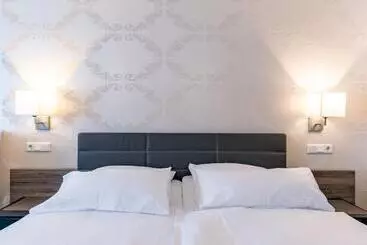 בית מלון כפרי Alte Post