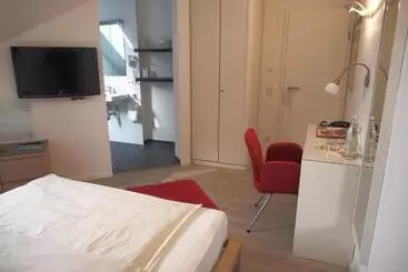 Szálloda Barbarossa Karlsruhe Stadtmitte