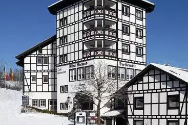 هتل Dorint Resort Winterberg