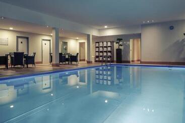 בית מלון כפרי Vienna House Easy by Wyndham Frankfurt Airport