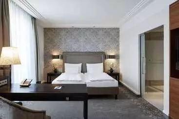 Hotelli Maximilian’s