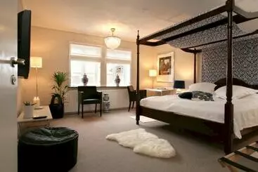 ホテル Postgaarden