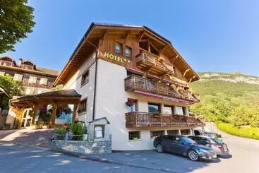 Отель Accueil Savoyard