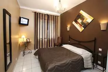 בית מלון כפרי Adonis Sanary Grand Hôtel Des Bains