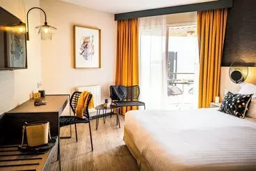 호텔 Hôtel Valdys Thalasso & Spa   Les Pins