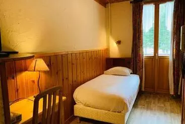 酒店 L Arveyron Open House