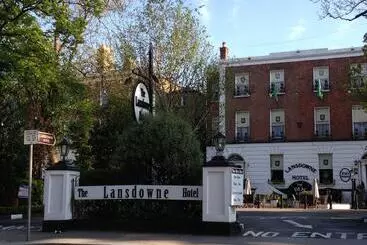 Отель The Lansdowne