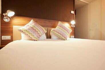 هتل Campanile Pau Est Bizanos