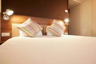 Отель Campanile Pau Est Bizanos