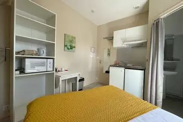 هتل Des Quatre Saisons