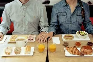 בית מלון כפרי Ibis Lyon L'Isle d'Abeau