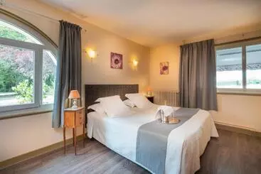 Hotel Logis Hôtel Restaurant Le Coq Hardi