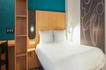 B&B HOTEL Marseille Centre Vieux PortIbis Marseille Centre Vieux Port