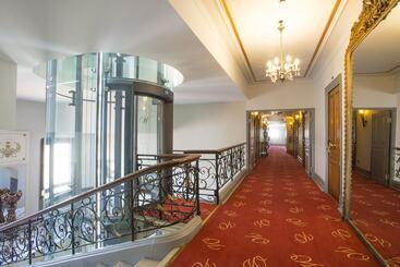 Westminster Hotel & Spa Nice