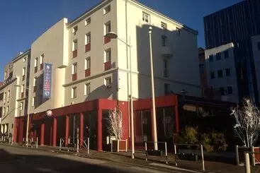 The Originals City, Hotel Central Parc, Oyonnax