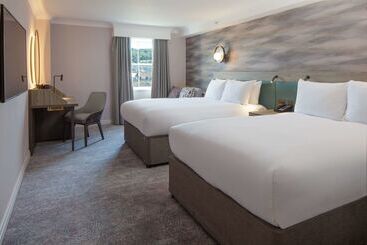 ホテル Doubletree By Hilton Bath