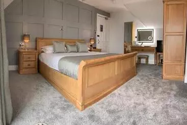 ホテル Luccombe Hall