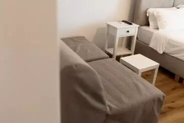 Adonis Hotel & Apartments