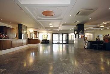 בית מלון כפרי Themis Beach