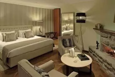 Отель The Aberdare Country Club