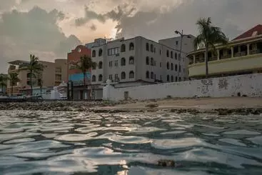 ホテル Suites Bahia