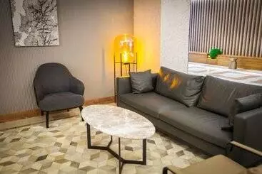 هتل Intourist Khabarovsk