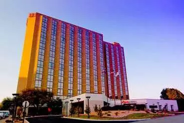 Otel Hilton Arlington