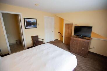 בית מלון כפרי Best Western Of Lake George