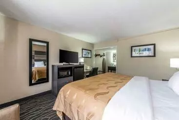 فندق Quality Inn