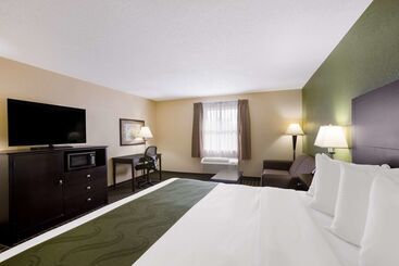 فندق Quality Inn & Suites Big Rapids Near University