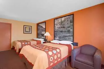 فندق على الطريق Super 8 By Wyndham Monticello Ar