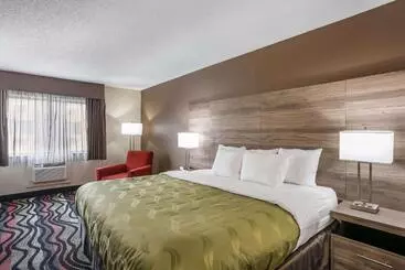 فندق Quality Inn Cedar Rapids South