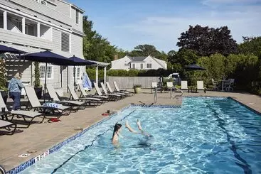 אתר נופש Black Point Inn