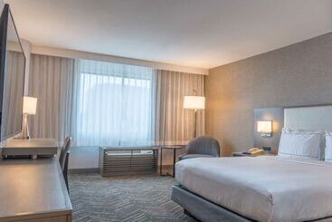 فندق Lakeside Orange County Airport