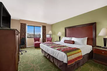 هتل Days Inn By Wyndham Penn State