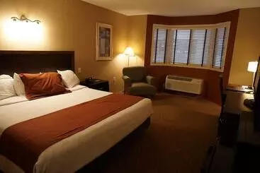 בית מלון כפרי Findlay Inn And Conference Center