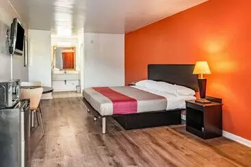 Motel 6 Portsmouth, Va