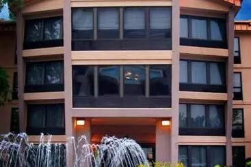 هتل Decatur Conference Center And