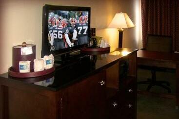 هتل High Desert Inn