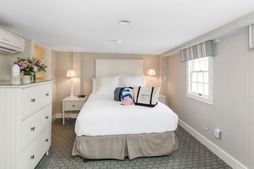 בית מלון כפרי The Harborside Inn