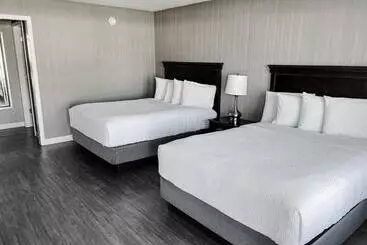 The Georgian Lakeside Resort