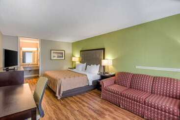 Otel Quality Inn Roanoke Airport