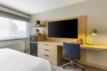 هتل Best Western Plus Butte Plaza Inn