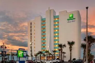 אתר נופש Holiday Inn Express & Suites Oceanfront Daytona Beach Shores, An Ihg